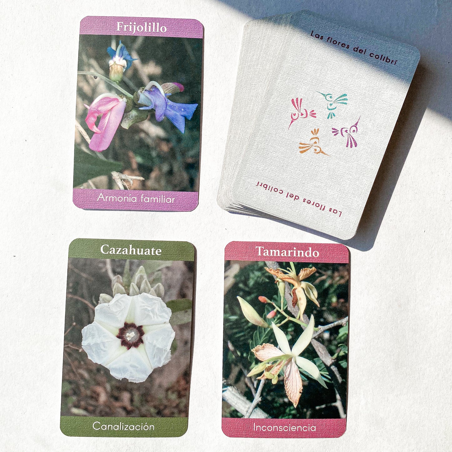 TAROT FLORAL “LAS FLORES DEL COLIBRÍ”
